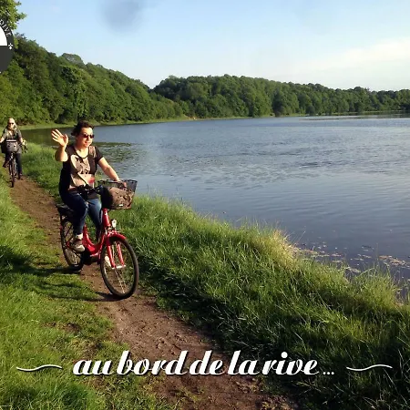 Au Bord De La Rive Frühstückspension Pontrieux